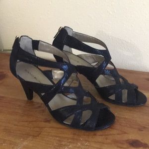 Black Bandolino Heels Sandals Zip Back Size 7